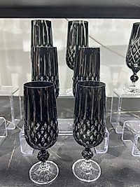 Full siyah el kesmesi kahve yanı bardağı