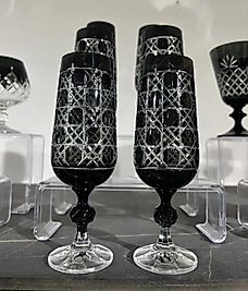 Full siyah el kesmesi kahve yanı bardağı