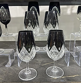 Full siyah el kesmesi kahve yanı bardağı