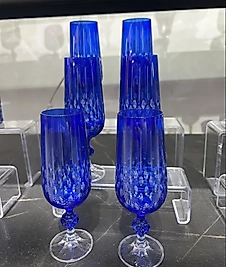 Full mavi el kesmesi kahve yanı bardağı