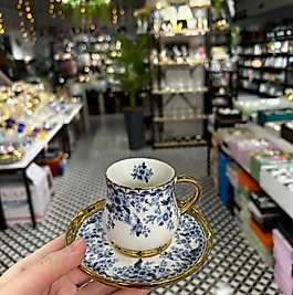 Mavi çiçekli fincan takımı